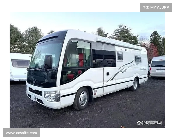 丰田考斯特长轴版房车,4.0L柴油机,3米环形沙发床,舒适度高 丰田考斯特长轴版房车,4.0L柴油机,3米环形沙发床,舒适度高